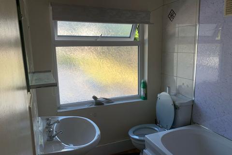 3 bedroom semi-detached house to rent, Ansell Road, Birmingham