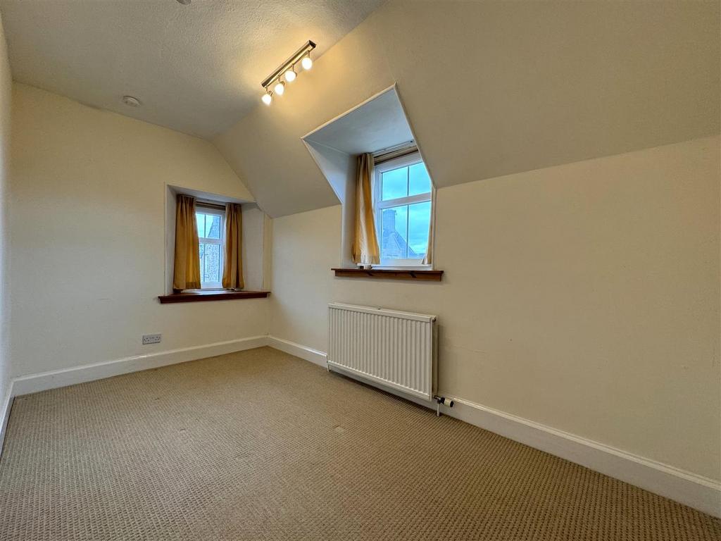 Bedroom 2.jpg