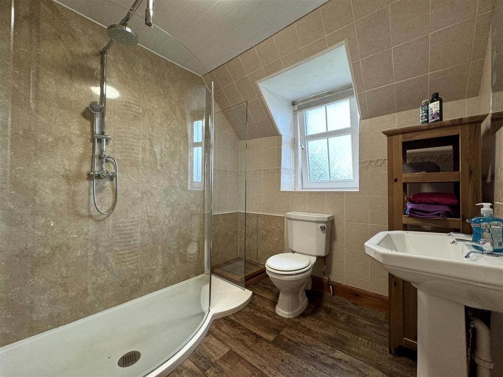 Shower room.jpg