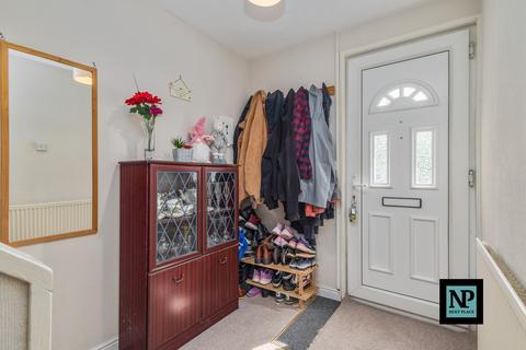 34 Hamble, Belgrave, Tamworth, B77 2JE