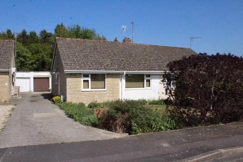 2 bedroom detached bungalow for sale, Bettertons Close, Fairford