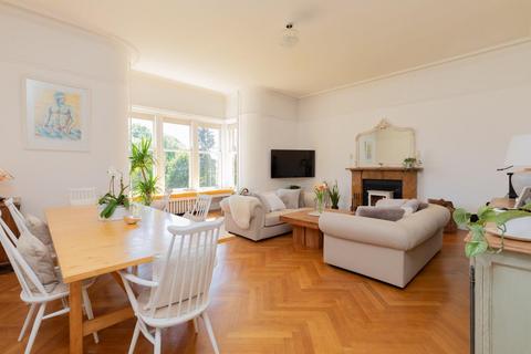 undefined, Flat 4 Ballagan House, Strathblane, G63 9AE