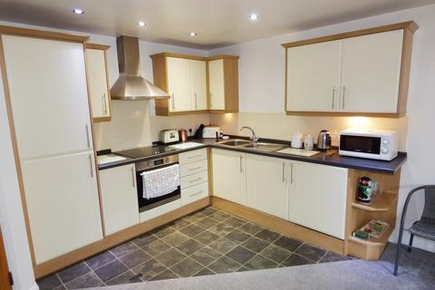 2 bedroom apartment for sale, Henconner Lane, Bramley LS13