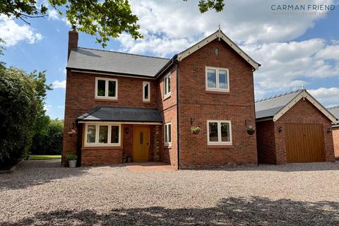 4 bedroom detached house for sale, Gatesheath Lane, Tattenhall, CH3