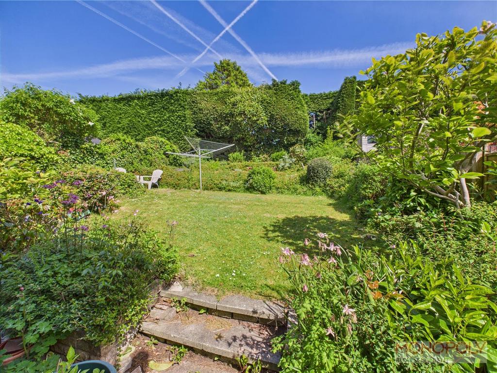 CAM04439 G0-PR0038-STILL014.jpg