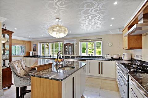 5 bedroom detached house for sale, Crawley Down Road, Felbridge, RH19