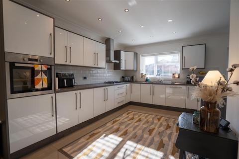 20 Beeches Avenue, Birmingham, B27 6LP