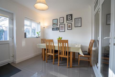 20 Beeches Avenue, Birmingham, B27 6LP