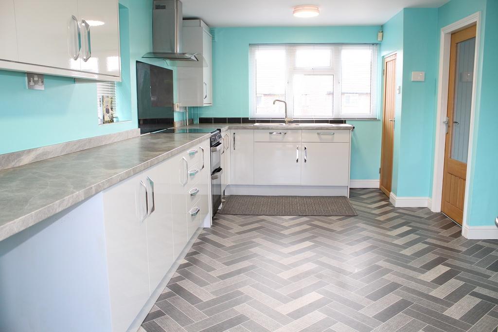 Fitted Kitchen