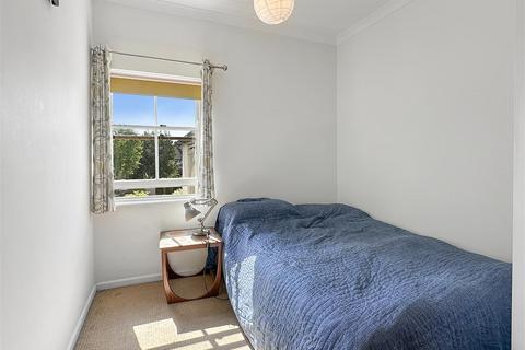 71 Burnside, Cambridge, CB1 3PA