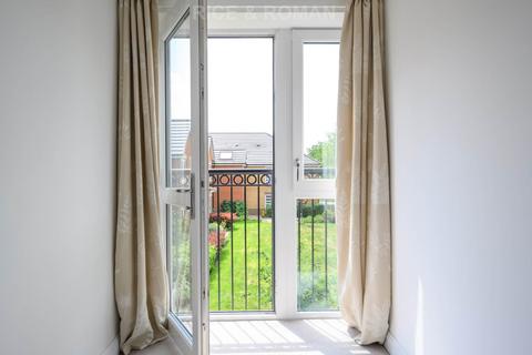 1 bedroom retirement property for sale, Churchfield Road, Walton On Thames KT12