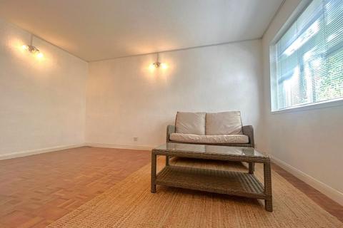 1 bedroom flat to rent, Claire Court, Westfield Park, Pinner HA5