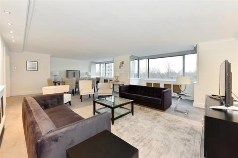 3 bedroom flat for sale, South Lodge, 245 Knightsbridge, SW7