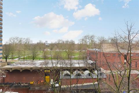 3 bedroom flat for sale, South Lodge, 245 Knightsbridge, SW7