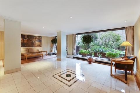 3 bedroom flat for sale, South Lodge, 245 Knightsbridge, SW7