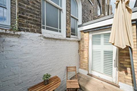 5 Victoria Grove Mews, London, W2 4LN