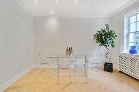 5 Victoria Grove Mews, London, W2 4LN