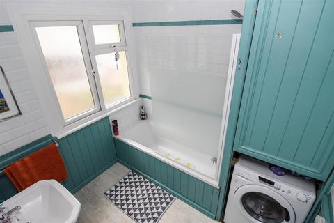 3 bedroom maisonette for sale, Pall Mall, Leigh-On-Sea