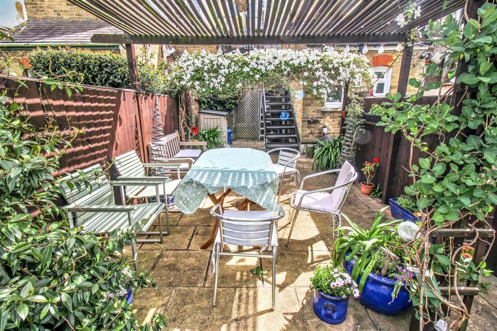 Rear Garden 5.jpg