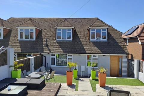 23 Alan Way, Brighton, BN2 5PF