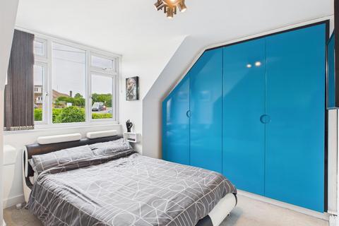 23 Alan Way, Brighton, BN2 5PF