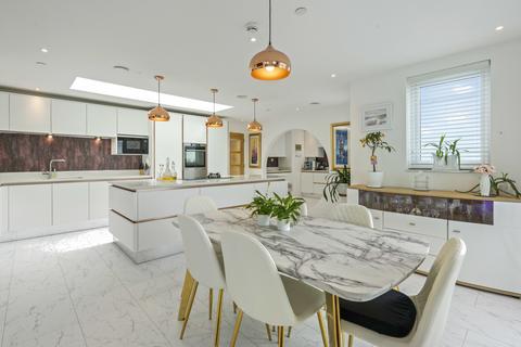 undefined, Hurst Road, Milford on Sea, Lymington, Hampshire, SO41