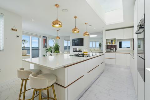 undefined, Hurst Road, Milford on Sea, Lymington, Hampshire, SO41