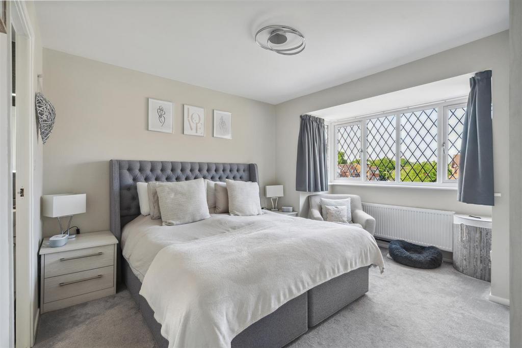 21 Charlesworth Avenue 1.jpg