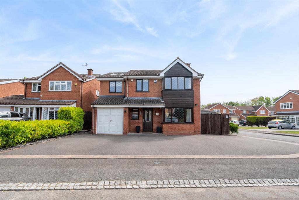 21 Charlesworth Avenue 30.jpg
