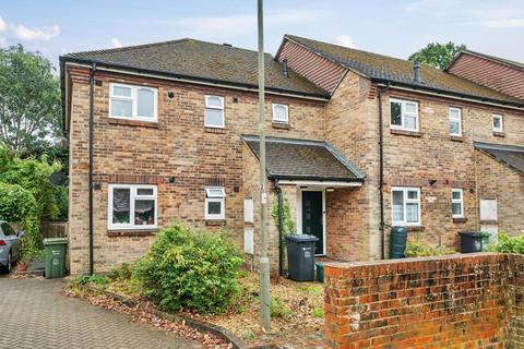 10 Cinnamon Gardens, Guildford, GU2 9YZ
