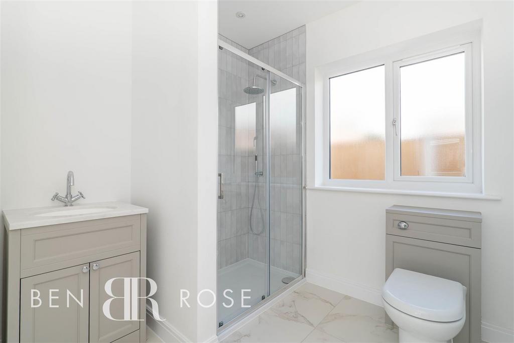Master Bedroom Ensuite