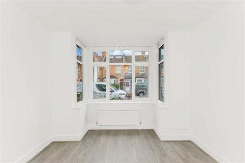 3 bedroom house to rent, Gosport Road, Walthamstow, E17