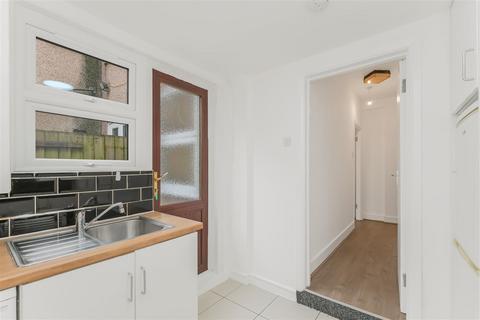 3 bedroom house to rent, Gosport Road, Walthamstow, E17