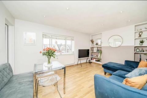 Lessar Court, Clapham Common, SW4