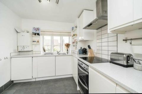 2 bedroom flat for sale, Lessar Court, Clapham Common, SW4