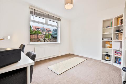 7 Friarsdene, Lanark, ML11 9EJ