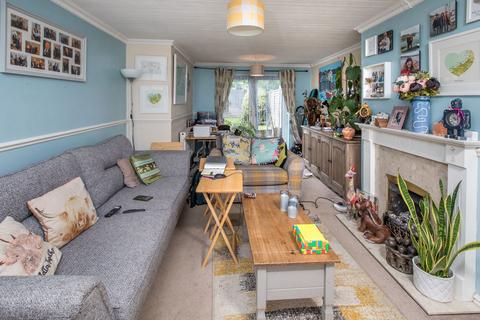 22 Arundel Walk, Corby, NN18 0JG