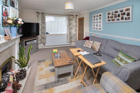 22 Arundel Walk, Corby, NN18 0JG
