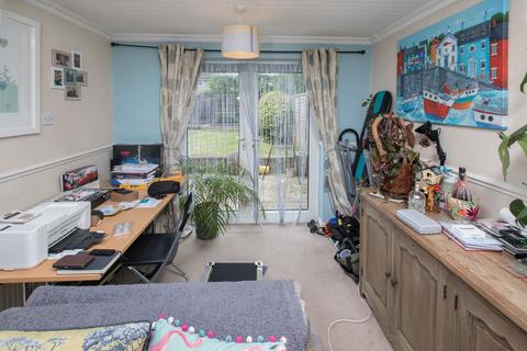 22 Arundel Walk, Corby, NN18 0JG