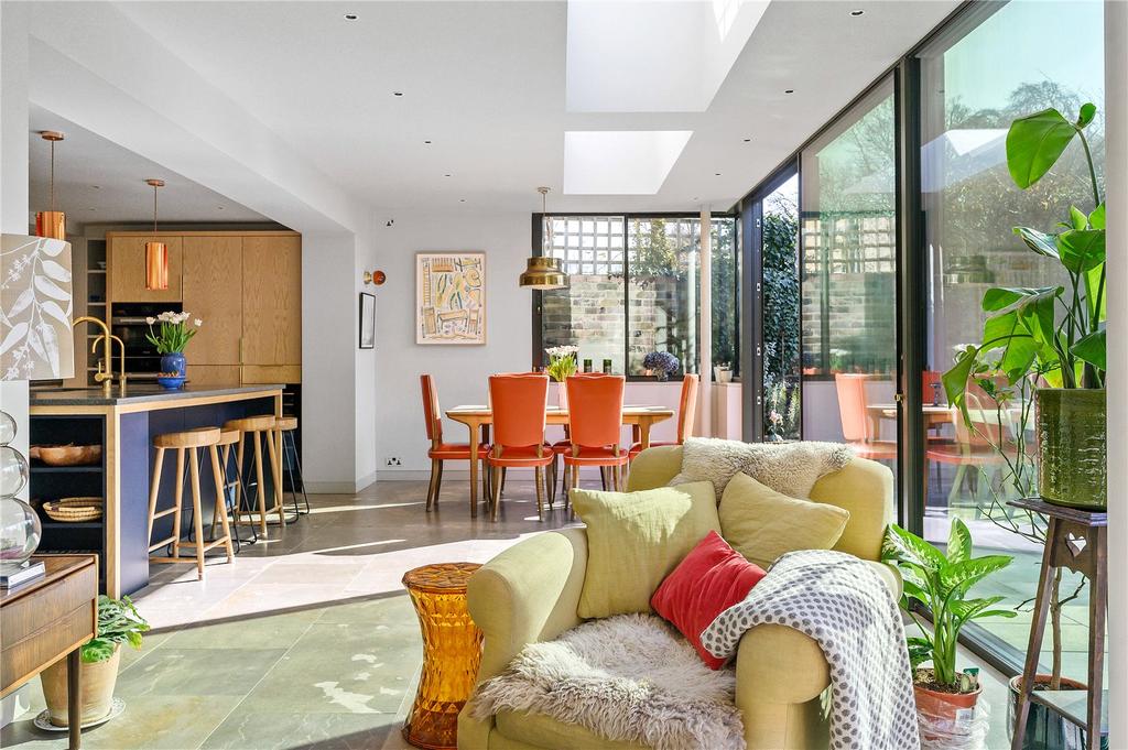 Kitchen/Dining