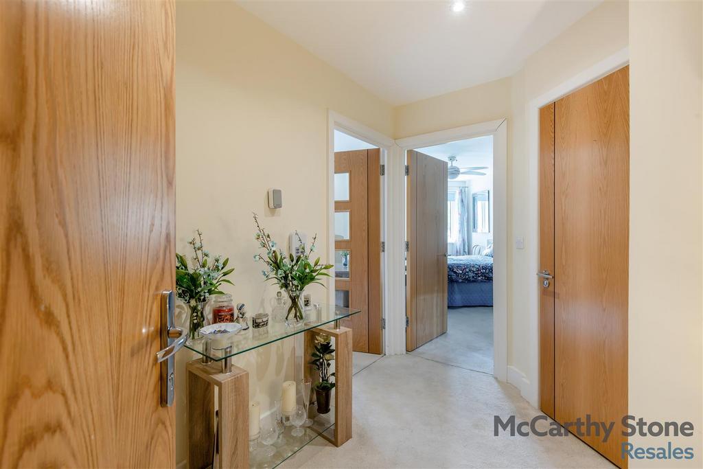 8647189-interior08.jpg