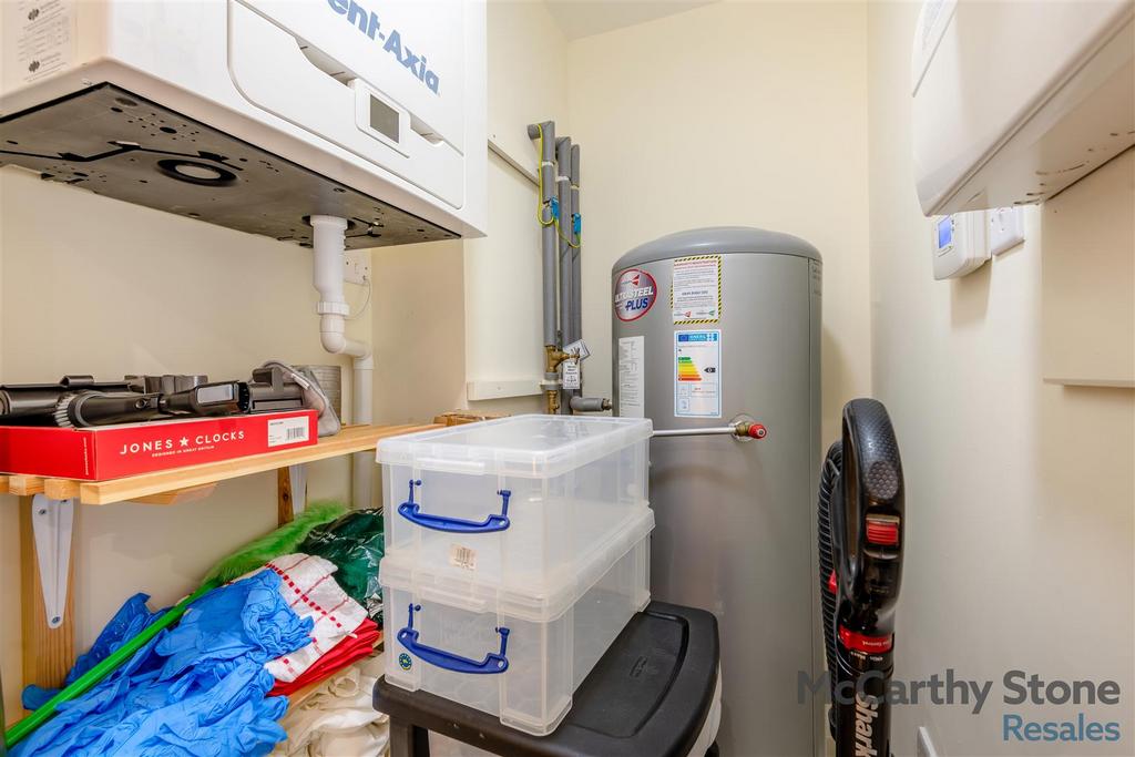 8647189-interior11.jpg