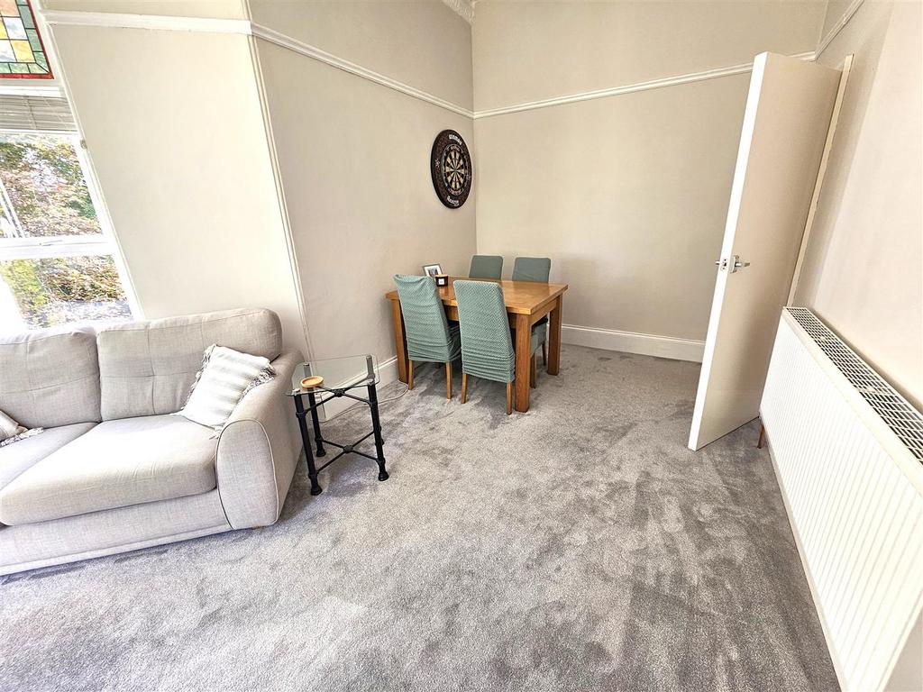 Dining Area.jpg