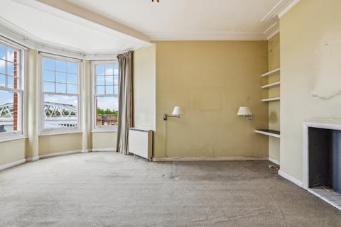 1 bedroom flat for sale, The Terrace, Barnes, London