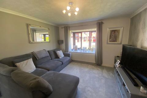 3 Briony Close, Royton, Oldham, OL2 5AL