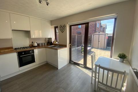 3 Briony Close, Royton, Oldham, OL2 5AL