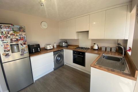 3 Briony Close, Royton, Oldham, OL2 5AL
