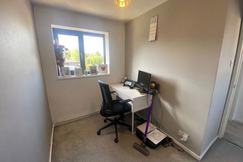 3 Briony Close, Royton, Oldham, OL2 5AL