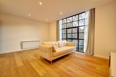 1 bedroom apartment for sale, Station Approach, Godalming, Surrey, GU7