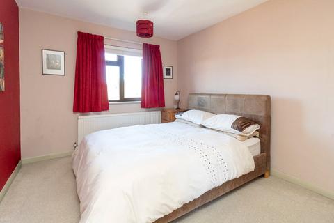 2 bedroom apartment for sale, Whitchurch Lane, Edgware, HA8